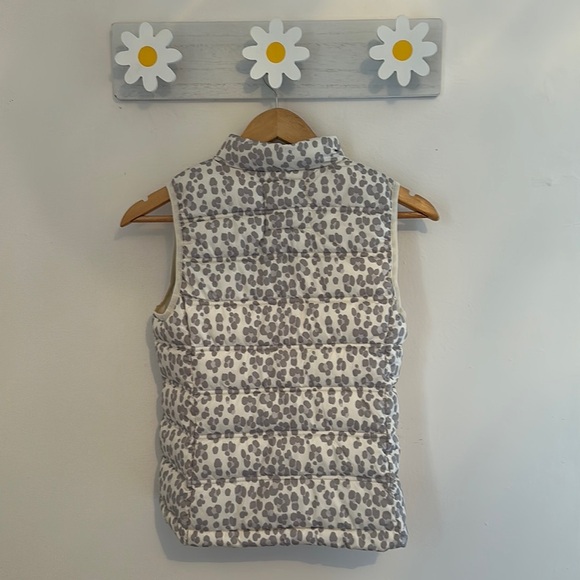 GAP Cold Control Quilted Vest Leopard Print with High Collar girls size L - Picture 4 of 7